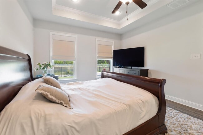 Building Photo - 4807 Foxtail Palm Dr