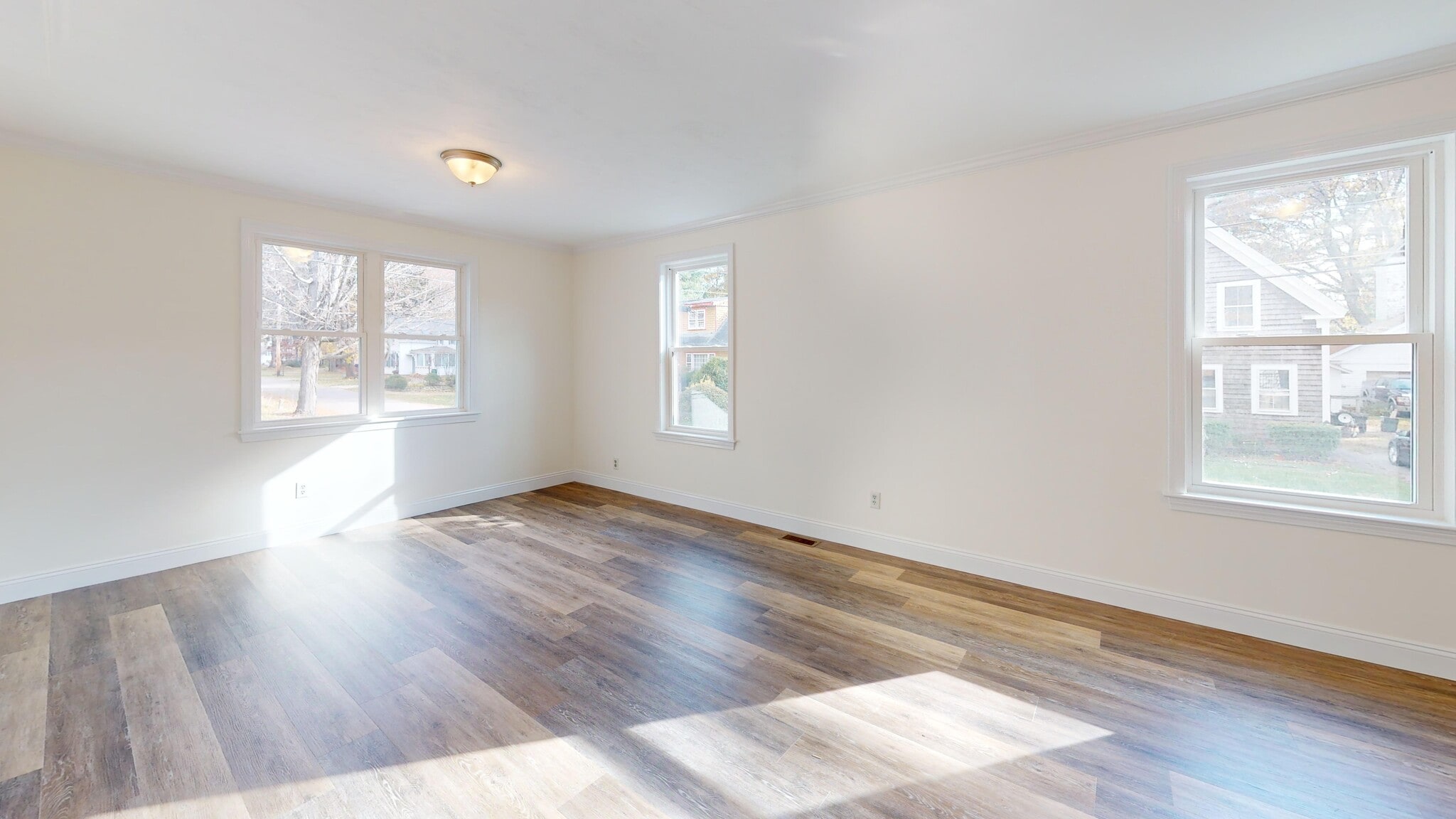 Building Photo - 8 Haven St