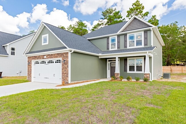 Building Photo - 587 Foothills St