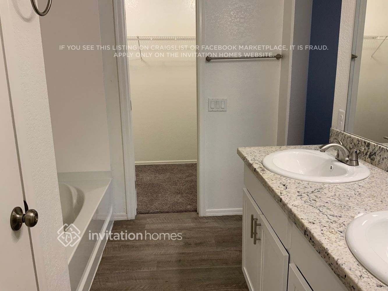 Building Photo - 1237 E Dust Devil Dr