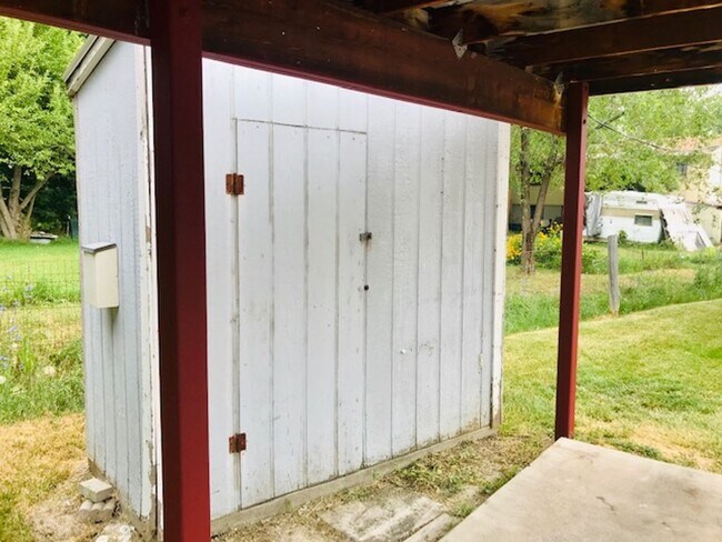 Building Photo - 765 W 640 S