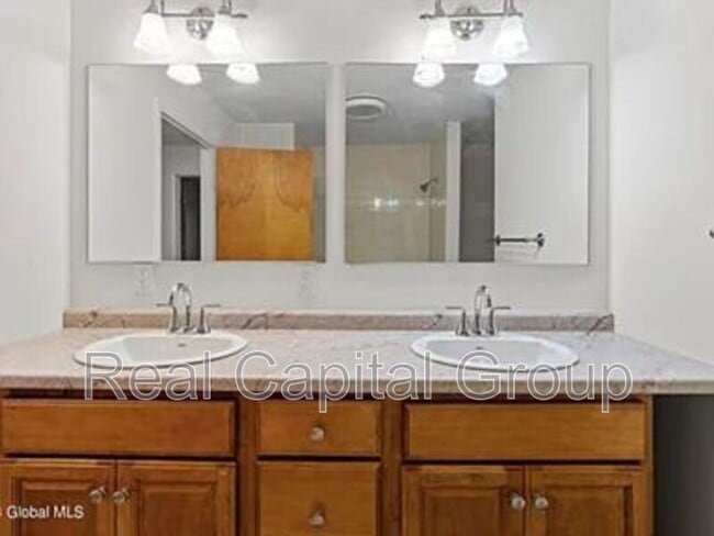 Building Photo - 309 Harlem St