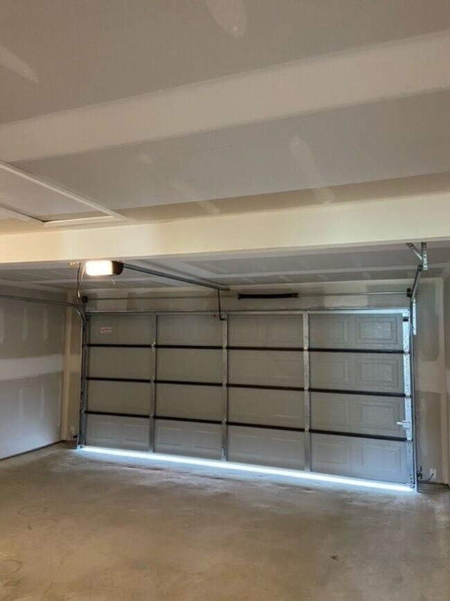 Building Photo - Four Bedroom | Two Bathroom Home in Woods ...
