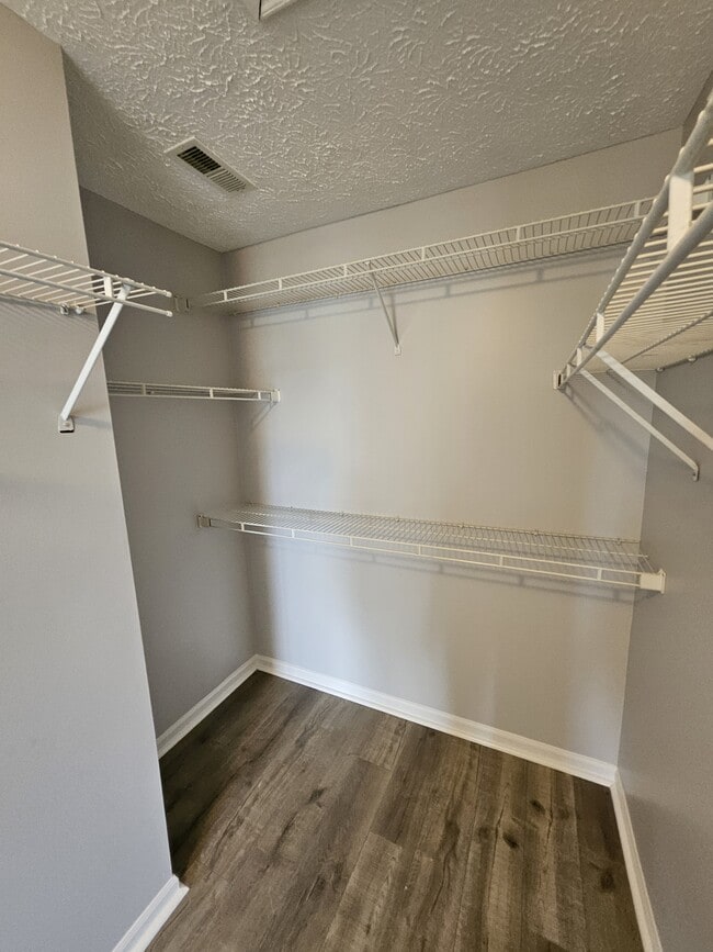 Building Photo - 5309 Regal Ct
