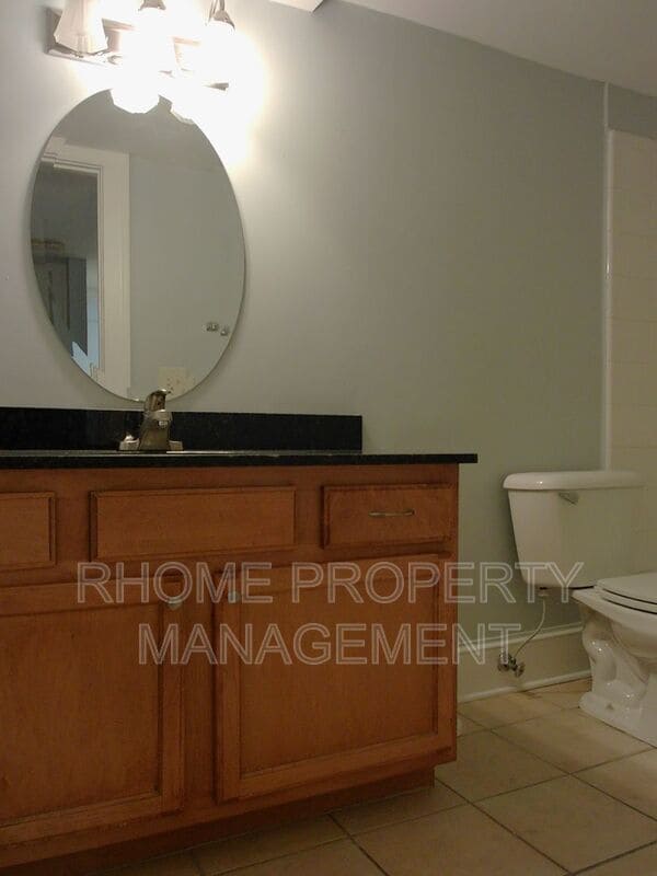 Building Photo - 2855 Peachtree Rd NE