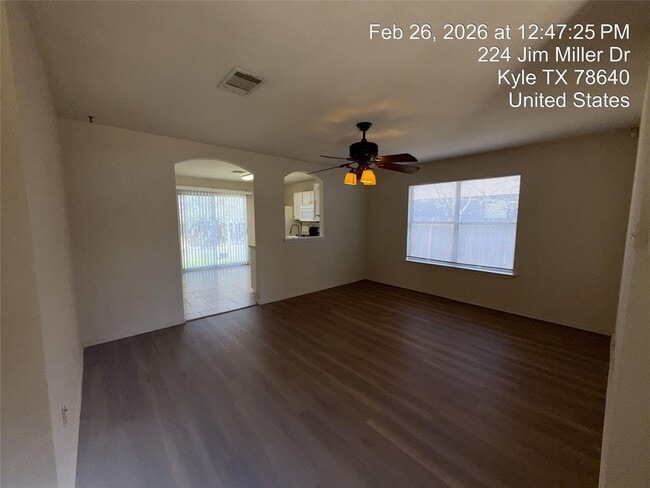 Building Photo - 224 Jim Miller Dr