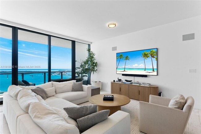 Building Photo - 1451 Brickell Ave