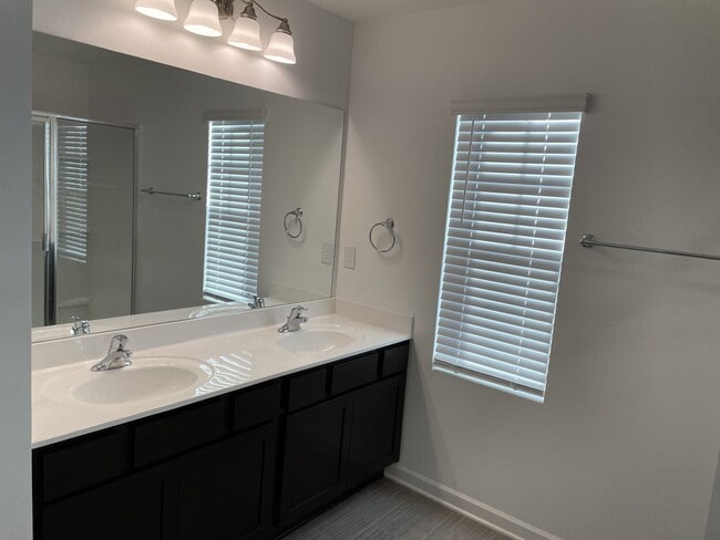 Building Photo - 1423 Ben Park Way