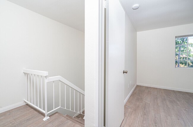 Building Photo - Costa Mesa Townhome with Loft | 2BR, 2.5BA...