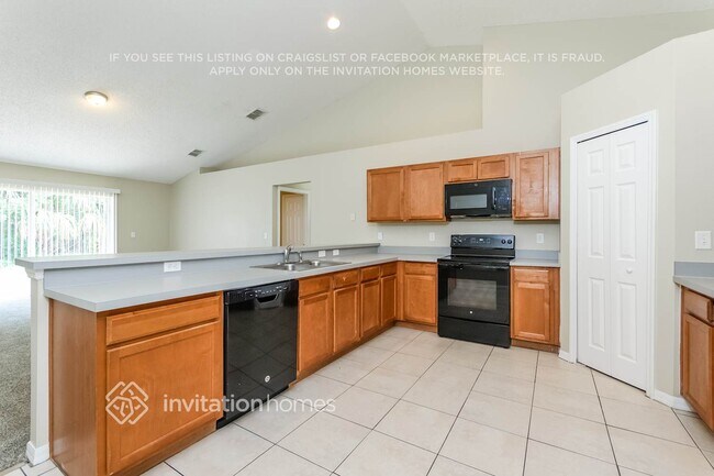 Building Photo - 306 Marquee Dr