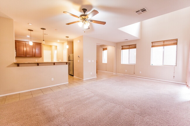 Building Photo - Beautiful Mountain's Edge Community