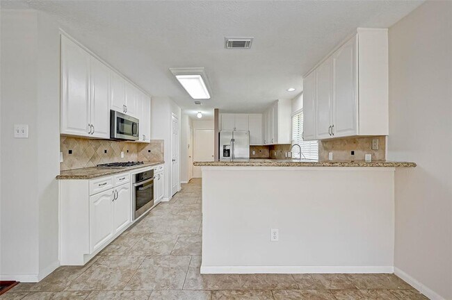 Building Photo - 1630 Berkoff Dr