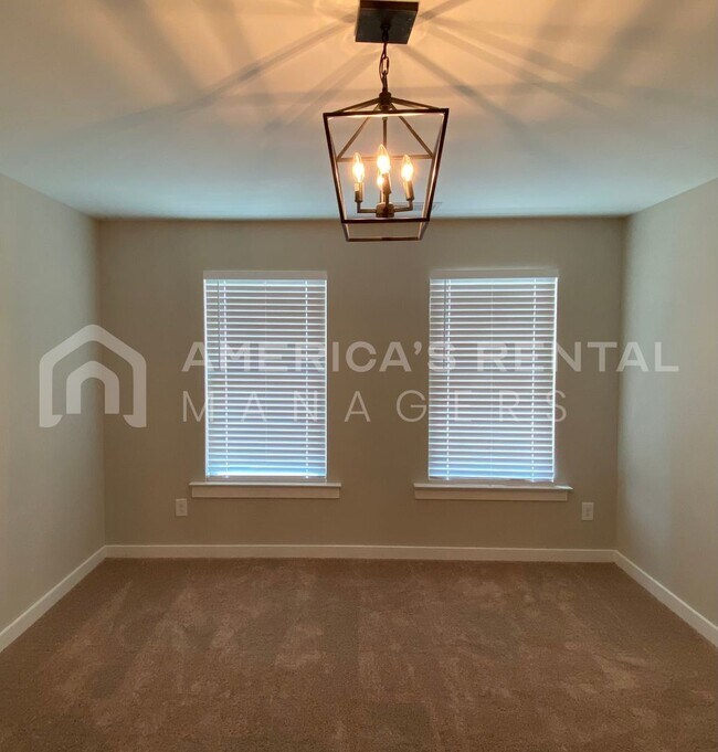 Building Photo - 1540 Brookhaven Dr