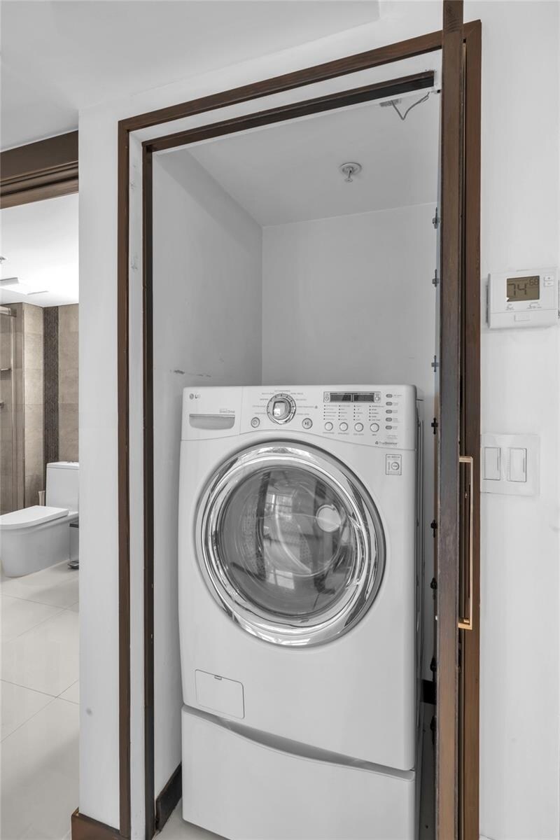 Building Photo - 31 SE 5th St