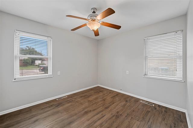 Building Photo - 6209 Shadydell Dr