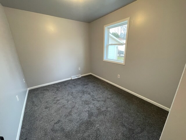 Building Photo - 2410 S 18th St