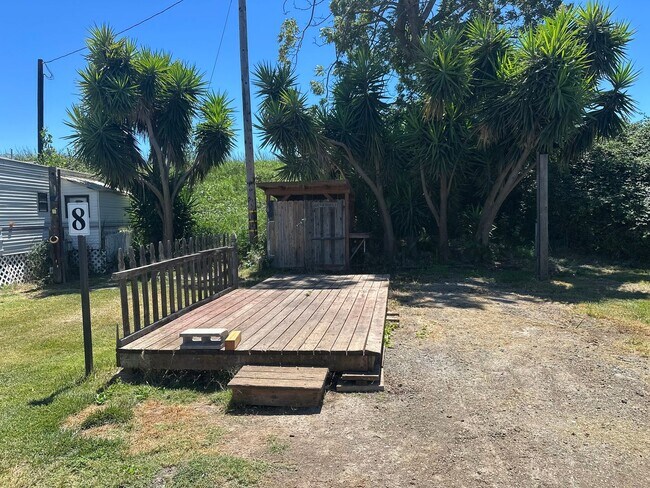 Building Photo - 687-711 W Brannan Island Rd