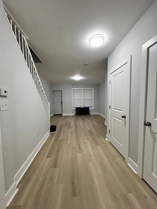 Building Photo - 1502 S Etting St