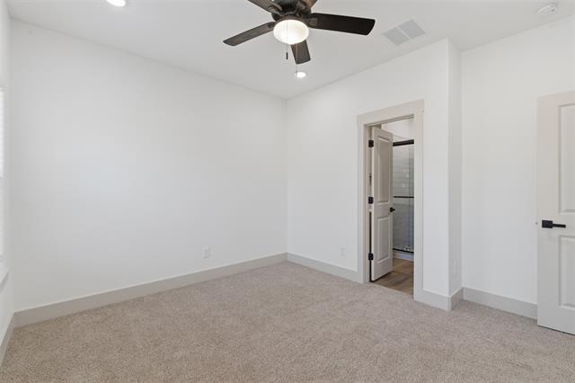 Building Photo - 425 Munson St