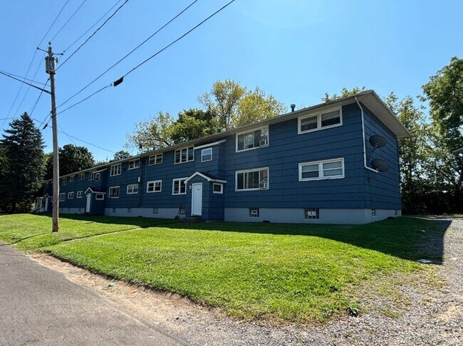 Primary Photo - 110-118 Milburn Dr