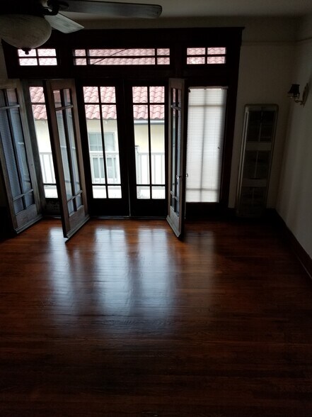 French doors living room - 2231 Marengo St
