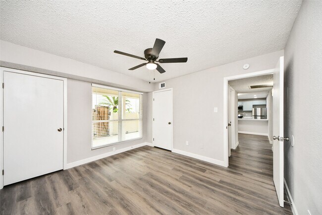 Building Photo - 781 Country Pl Dr