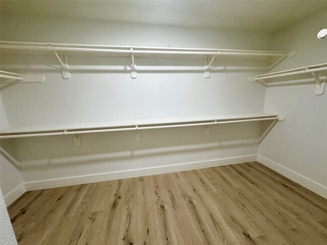 Building Photo - 19622 Sasquatch Dr