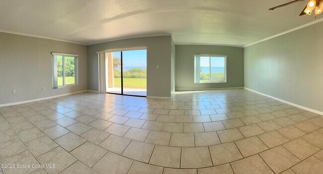 Building Photo - 1415 N Hwy A1A