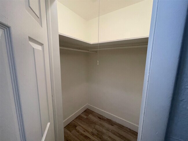 Building Photo - 6565 Santona St