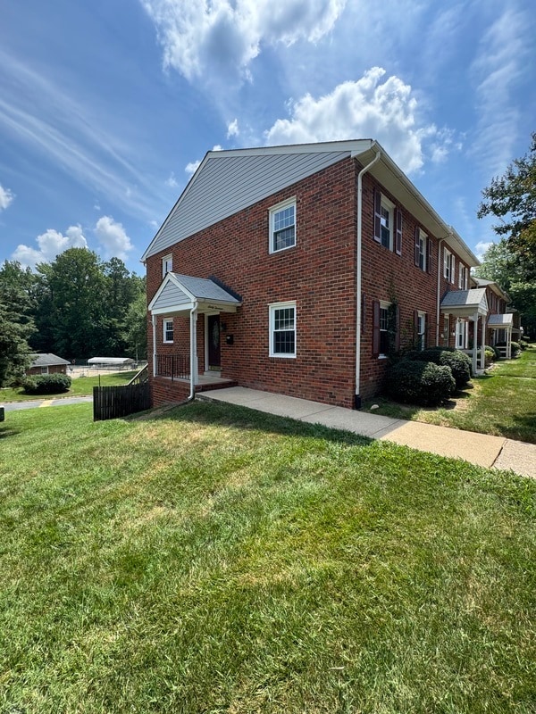 Primary Photo - 6103 Newington Dr