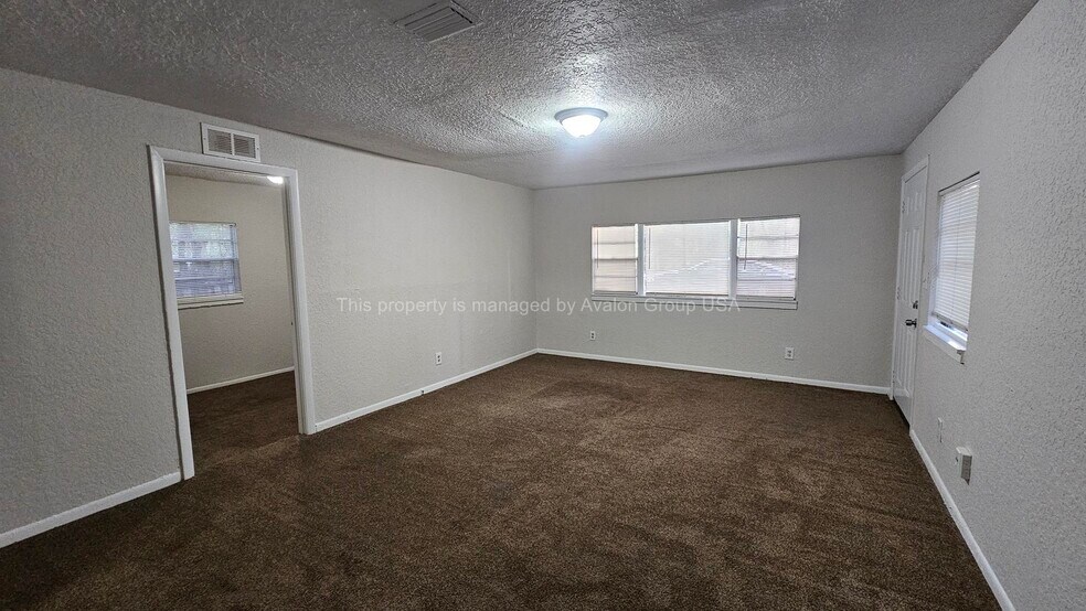 Building Photo - 9658 Gibson Ave