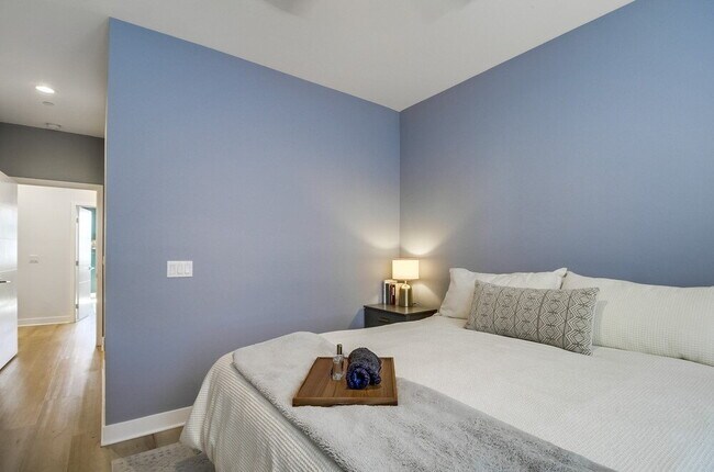 Building Photo - Welcome to your modern La Mesa townhome wi...