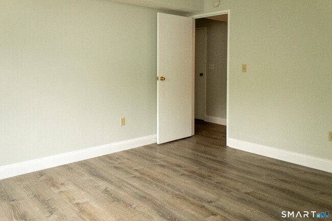 Building Photo - 1 Bradley Cir