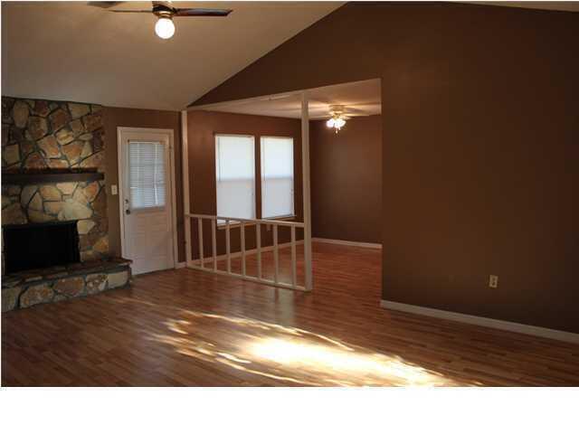Building Photo - 127 Patti Cove