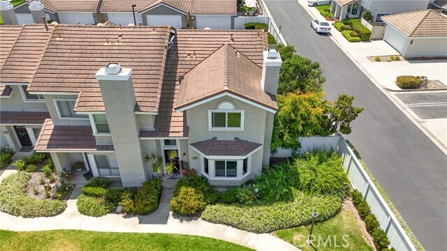 Building Photo - 226 Greenmoor