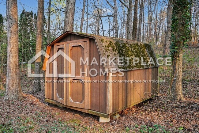 Building Photo - 145 Springvalley Way