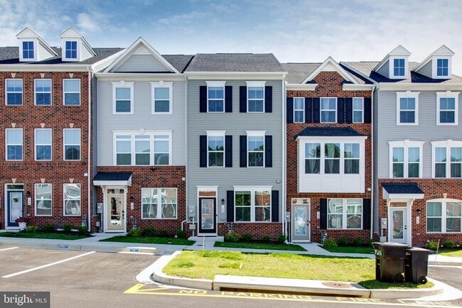 Building Photo - 188 Woodgate Cir