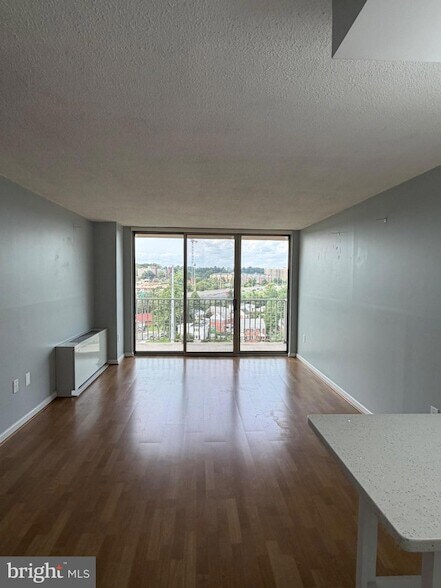 Building Photo - 1225 Martha Custis Dr