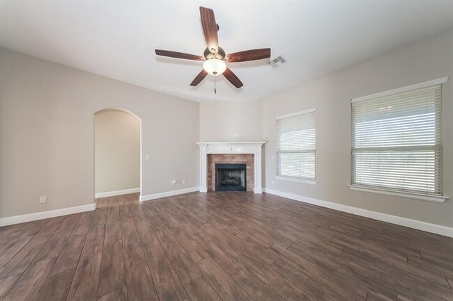 Building Photo - 207 Casey Ln