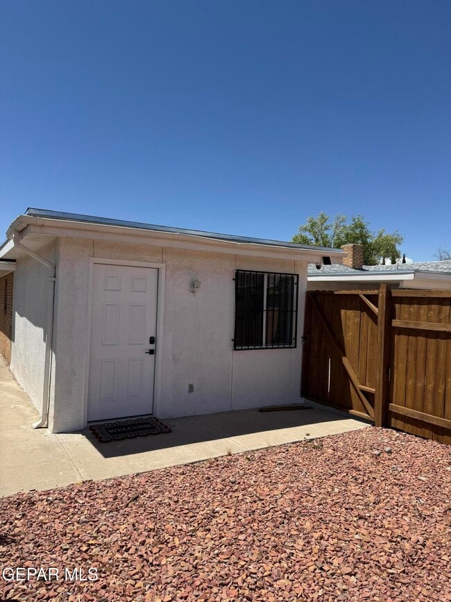 Building Photo - 408 San Blas Dr