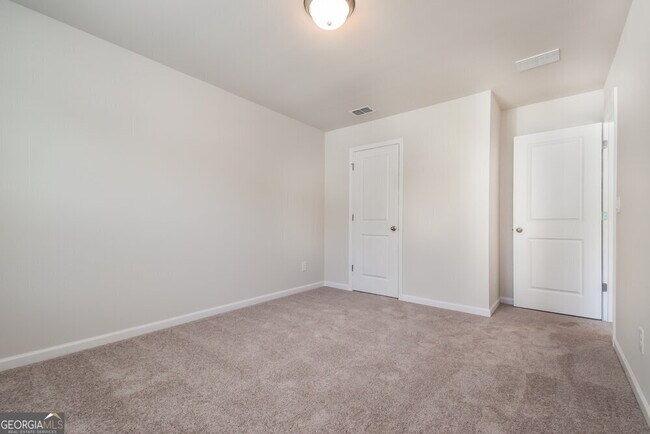 Building Photo - 150 Longleaf St