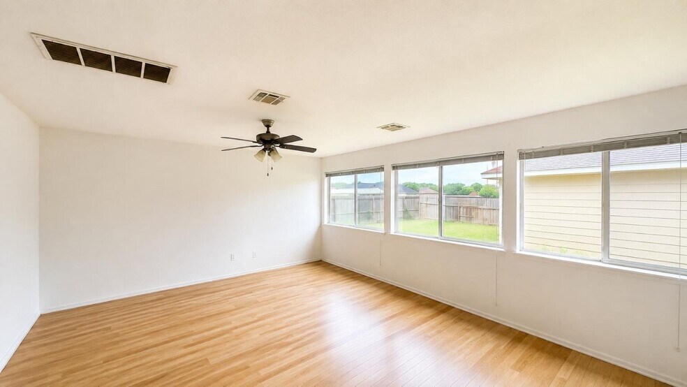 Building Photo - 20724 Patriot Park Ln