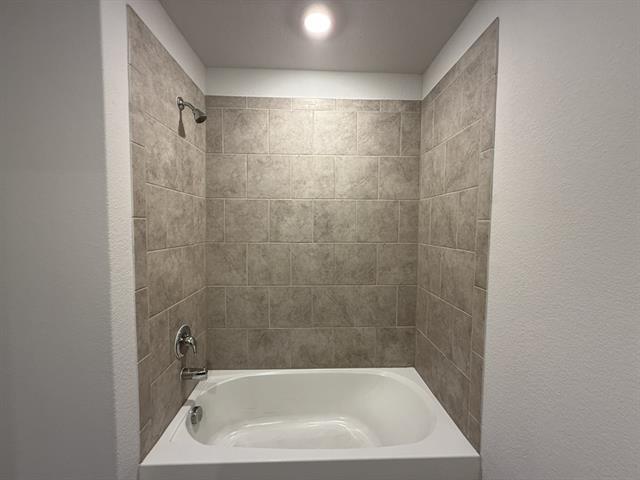 Building Photo - 10530 Ft Cibolo Trl