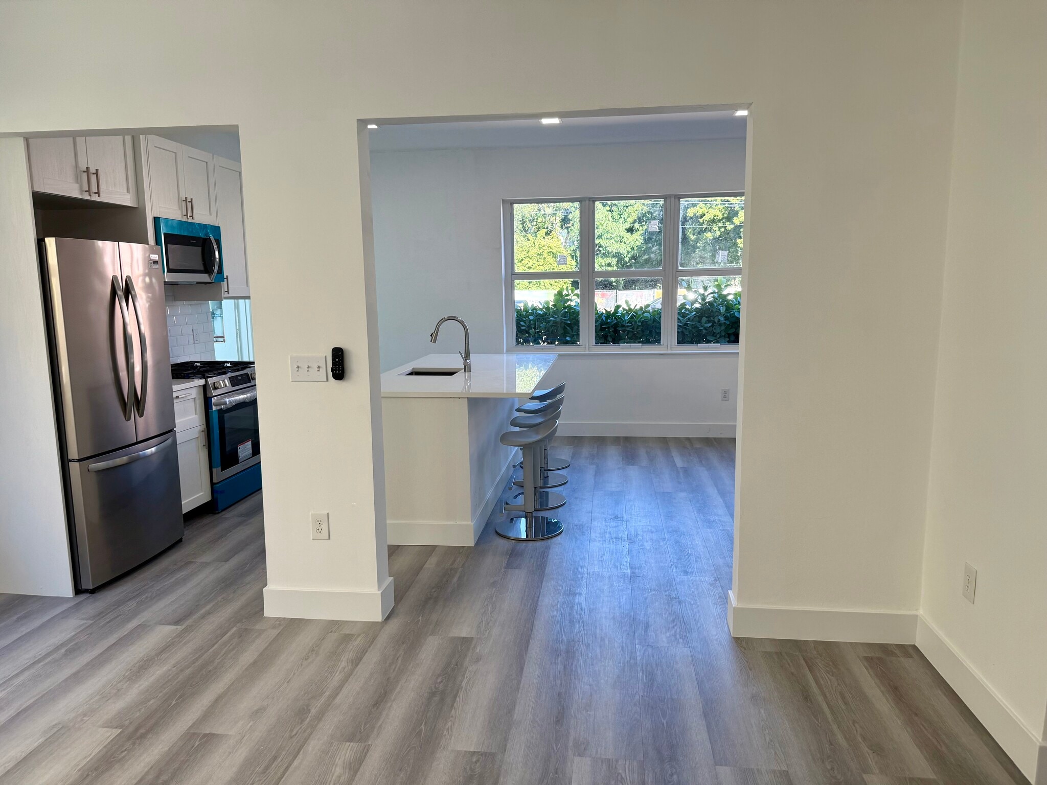 Kitchen + Island - 340 NE 125th St