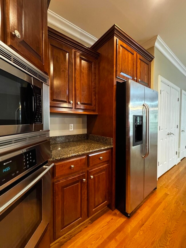 Building Photo - 3120 Hemingway Ln