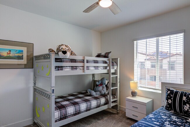 Building Photo - 84626 Litorale Ct
