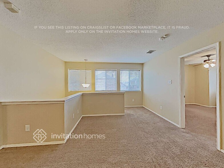 Building Photo - 252 Hilltop Dr