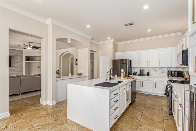 Building Photo - 7305 Gentle Valley St