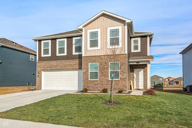 Building Photo - 2214 Warbler St