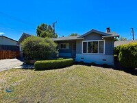 Building Photo - $4695 - 3 Bd/2 Ba Santa Clara Home on cul-de-sac with large backyard-Pets Possible with approval!